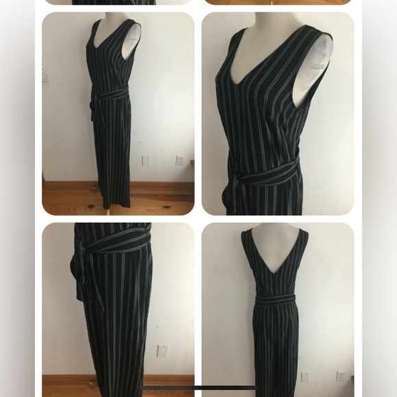 ⭐️MaxStudio,Instantly Slimming V-Neck Pantsuit,Firm Price,Adorable MSRP $130 - Picture 4 of 9